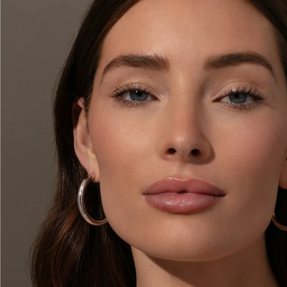 NWT Uncommon James Silver Effortless Tube Hoops